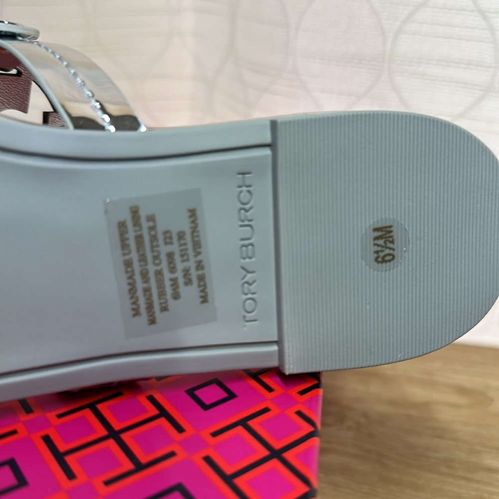 Tory Burch TB Miller Metallic Sandals Argento Mirror Silver Logo Thong Various - Picture 4 of 6